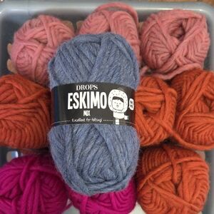 Mixed Lot Of Drops Snow / Eskimo Yarn